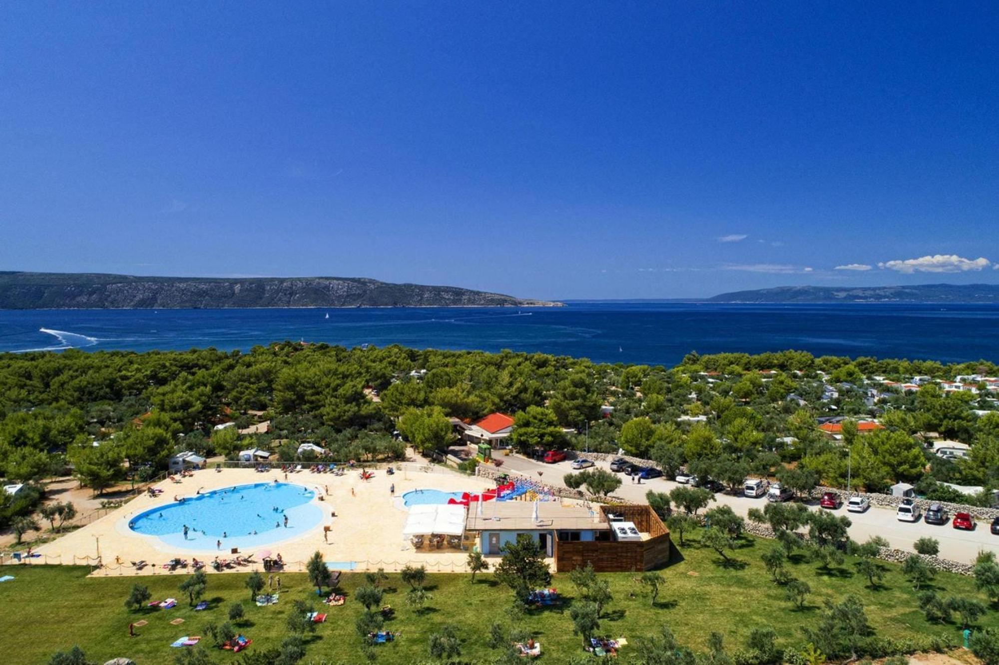 Mobile Homes In Camp Kovacine, Cres, With Long Pebble Beach Экстерьер фото